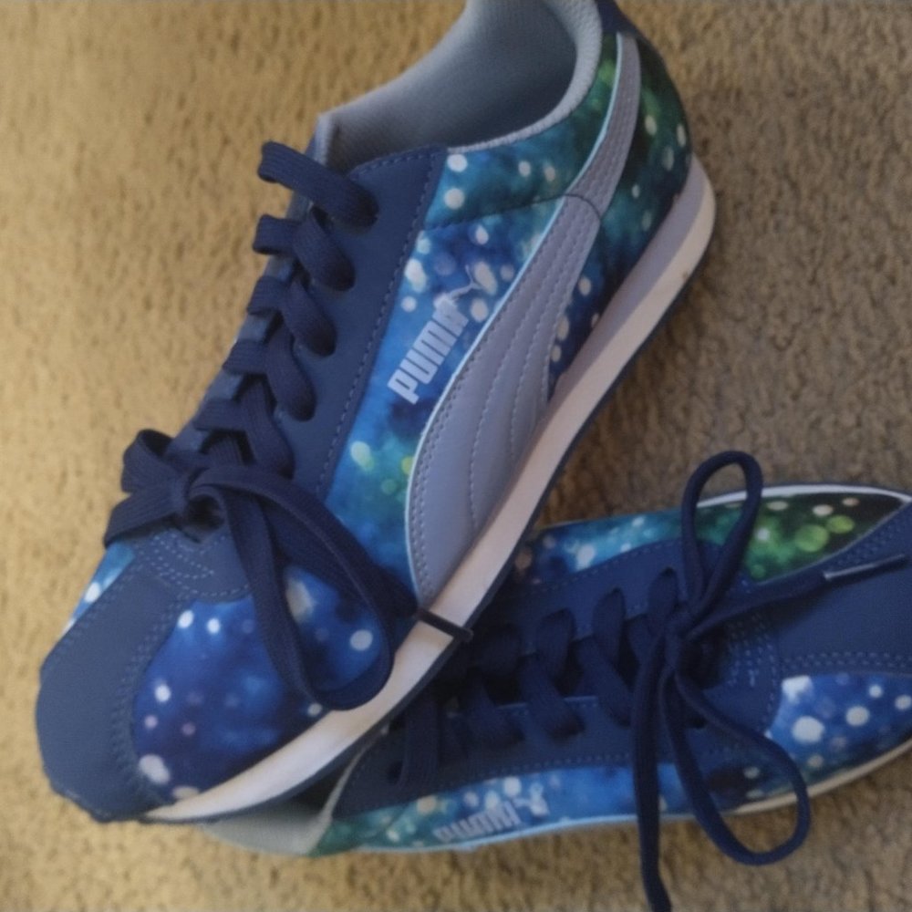Puma shoes - Picture 3 of 4